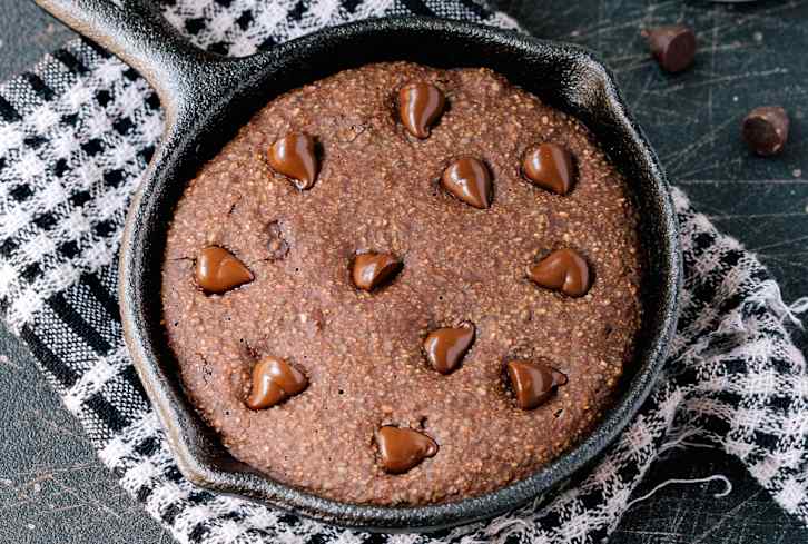 Yes, You Can Eat This Easy, Gooey Chocolate Chip Skillet For Breakfast — Here's WHy