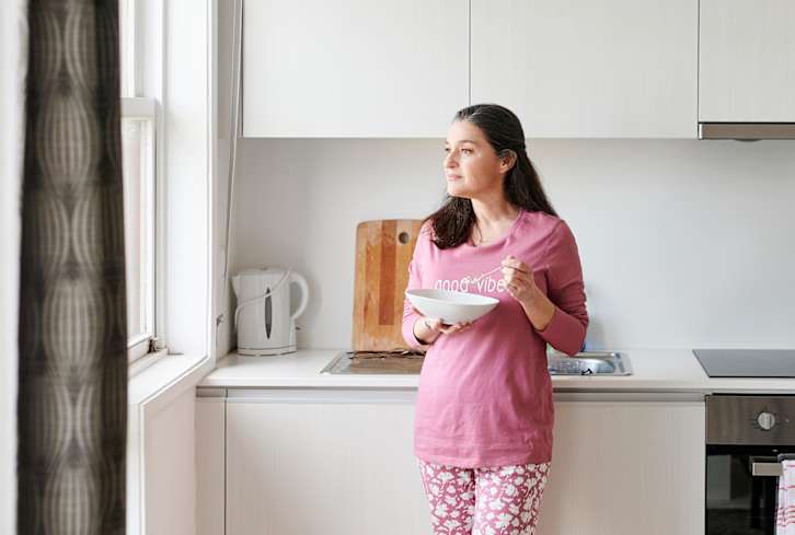 A Holistic Psychiatrist Eats A Spoonful Of *This* Every Day To Calm Her Mind