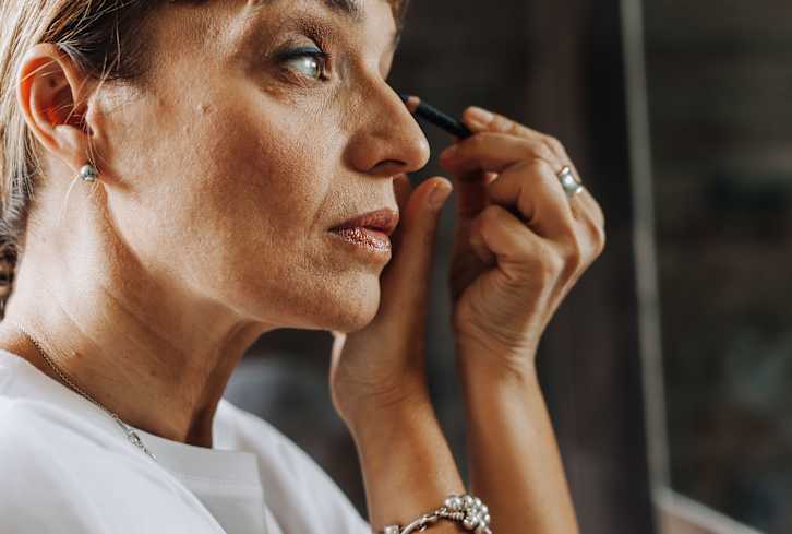 A Makeup Trick To Make Eyes Look Bigger (Great For Those 50+)