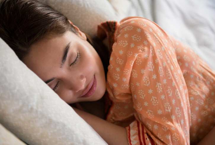 Is This The Best Way To Eat For Sleep Quality? What A Sleep Expert Says