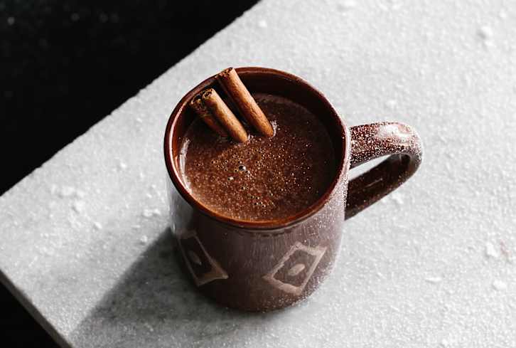 A Sugar-Free Collagen Hot Chocolate For Glowing Skin & A Cozy Night In