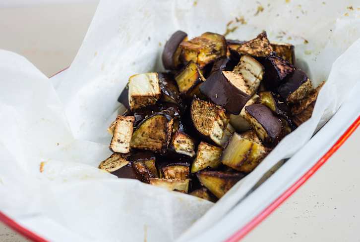 This Healthy One-Pot Dish Tastes Like Eggplant Parmesan (But Takes Half The Time)