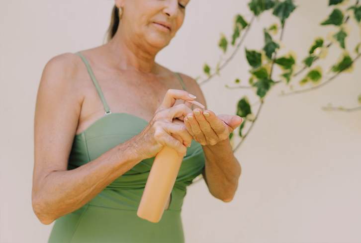 The Best (& Easiest) Way To Care For Dry, Wrinkly Skin