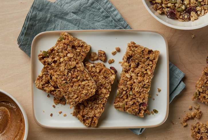 This RD's Easy Snack Bar Sneaks In Skin-Healthy Nutrients & Keeps You Full