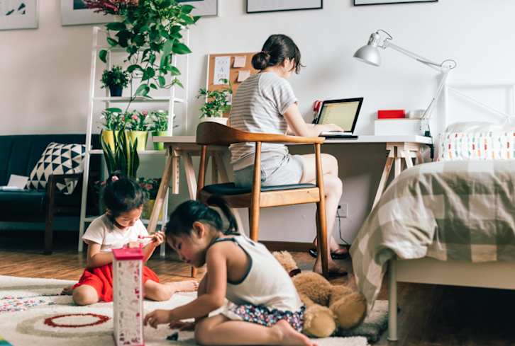 If Your Parents Worked All The Time, This May Be Your Attachment Style
