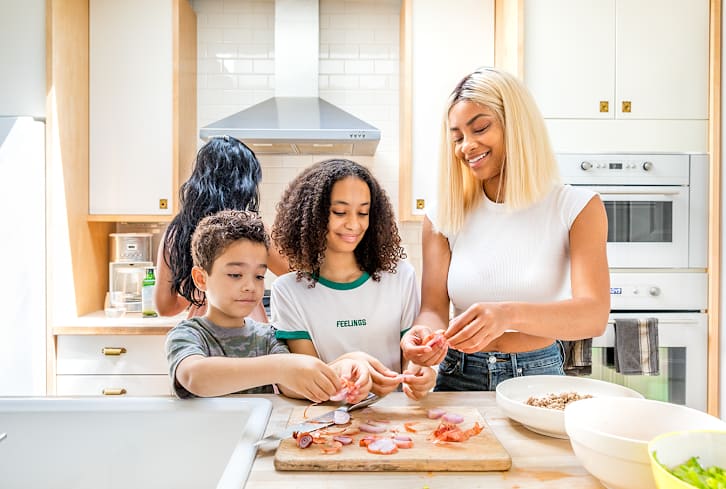 I'm A Nutritionist & This Is How I Get My Family To Eat More Veggies