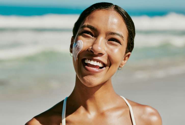 7 Sunscreen Tips From Top Dermatologists That You’ll Actually Follow