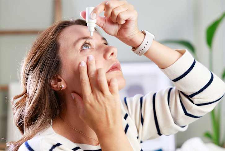 A Comprehensive Guide To Using Eye Drops Correctly, According To Experts