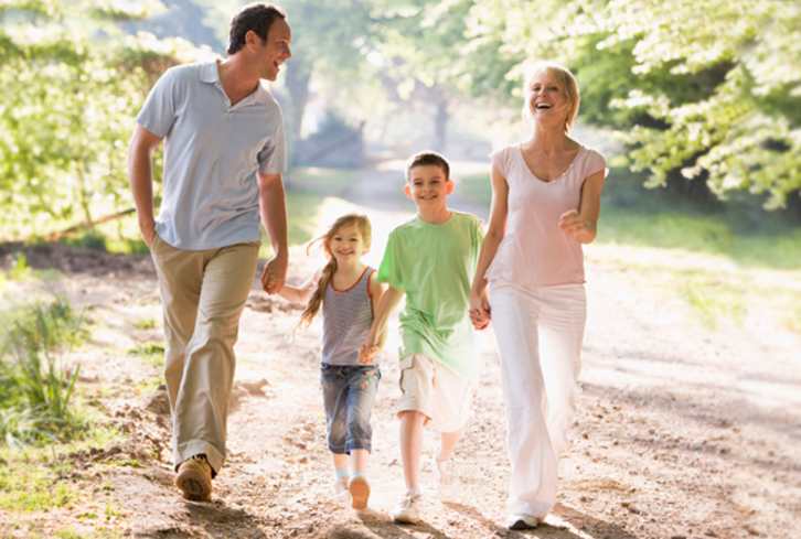 5 Ways To Create Daily Summer Relaxation Rituals With Essential Oils