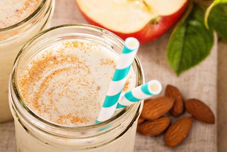 The Ultimate Apple Pie Smoothie