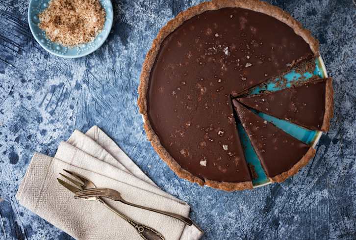 This Easy Chocolate Tart Recipe Is High In Fiber & Low In Sugar