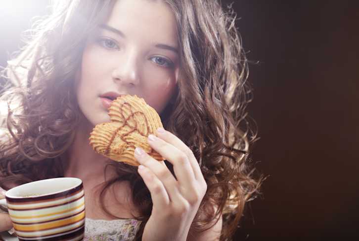 The Real Reason You Can't Put Down That Cookie