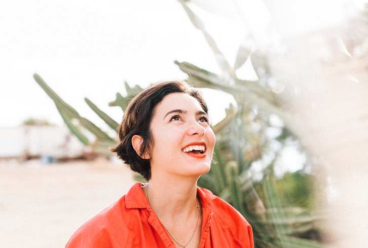 8 Unexpected Ways To Practice Gratitude That Aren't Journaling