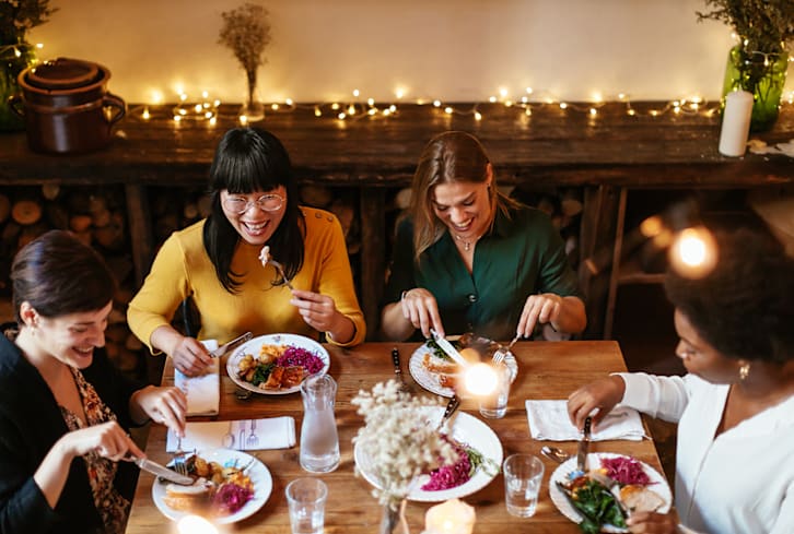 5 Genius Ways To Eat Healthily (Without Depriving Yourself) On Vacation