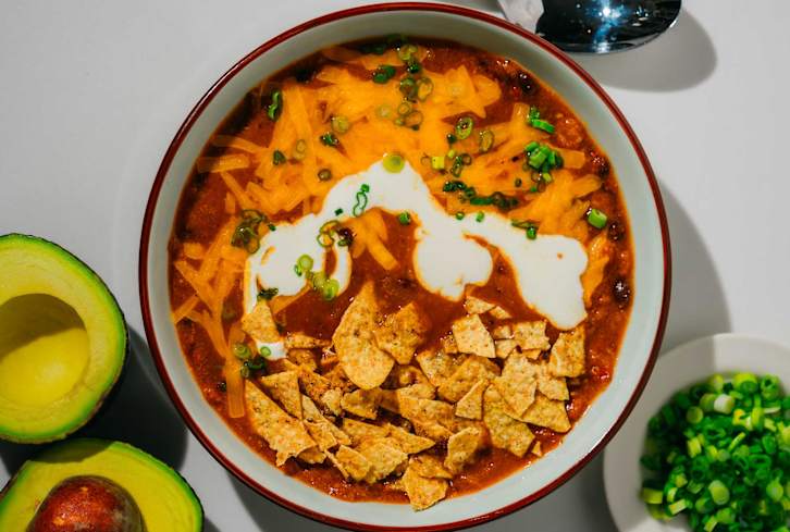 You Have To Try This Hearty, Fiber-Packed Chili With A Smoky Twist