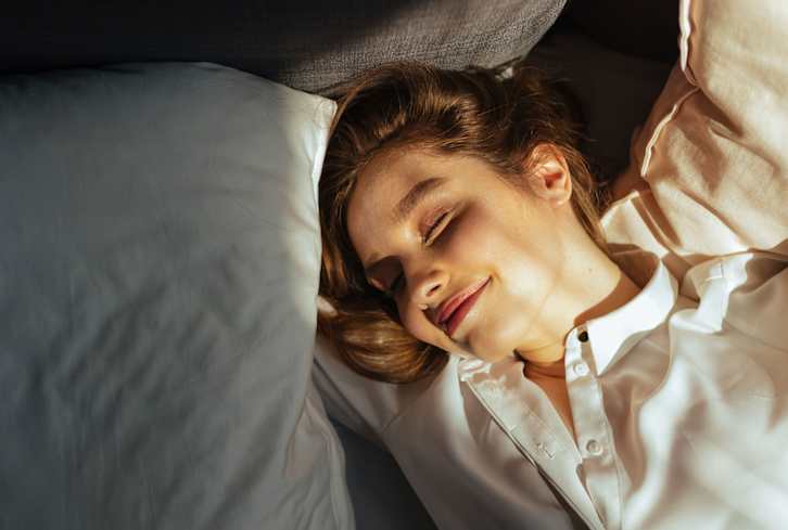 How To Actually Succeed At Being A Morning Person, From Sleep Experts