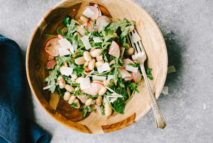 This Underused Leafy Green Is Bursting With Vitamin C, Fiber & Folate