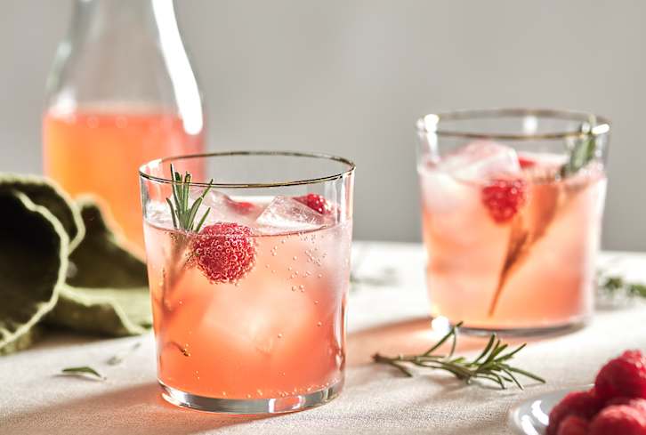 6 Herbs & Flowers To Grow At Home For Bartender-Level Cocktails