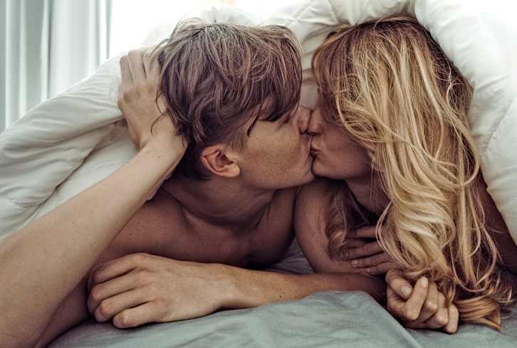 20 Types Of Kisses & The Meaning Behind Each One, From Experts