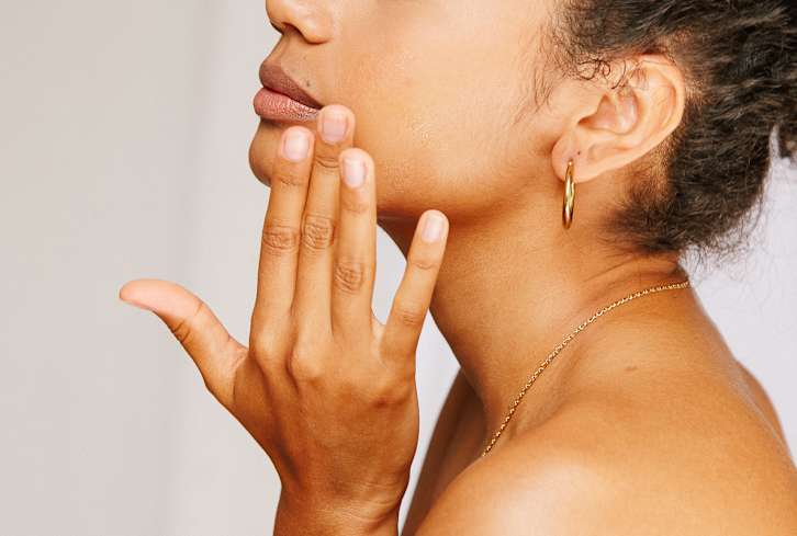 Do Facial Exercises Actually Work? Derms & Chinese Medicine Docs Weigh In