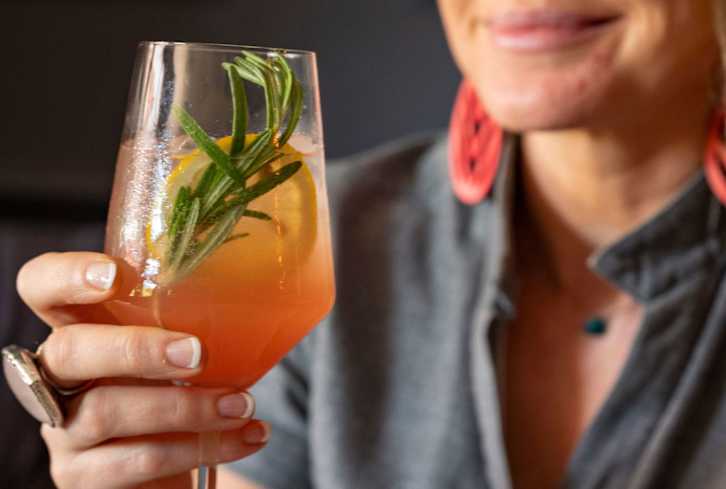 Skip The Hangover With This Zero Proof Pineapple Mocktail