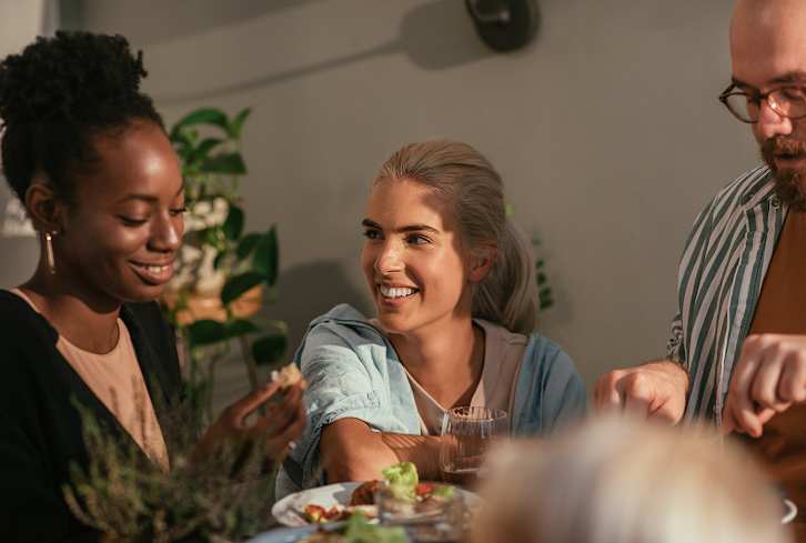 Eating *This* For Dinner Can Majorly Mess With Your Sleep Quality