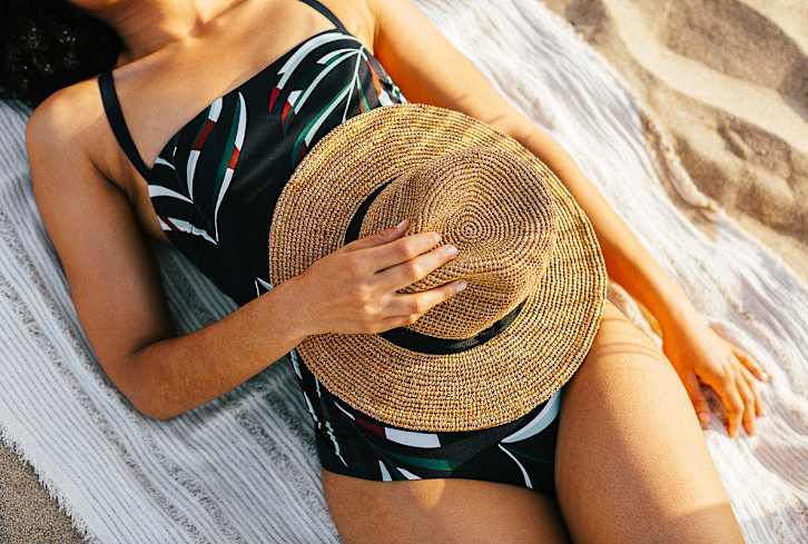 An MD Shares The Lesser-Known Causes Of Bloat & What To Do About It