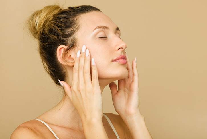 Why Ditching Your Towel Could Be The Key To Glowing Skin