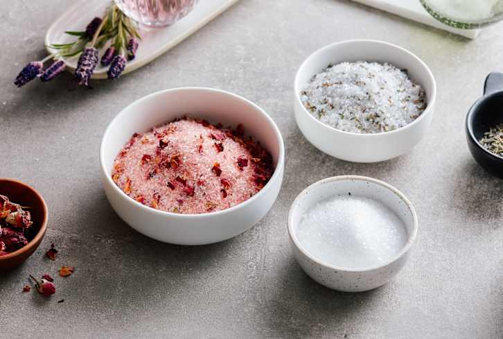 5 Science-Backed Reasons To Take An Epsom Salt Bath + Why It Works