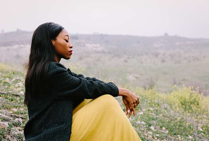 "I Take It One Day At A Time" & 6 More Mantras To Ease Fear Of The Unknown
