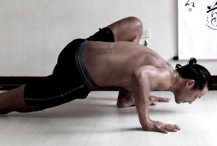 17 Ways To Make Sure You're Stretching The Right Way