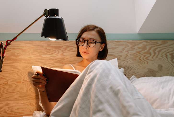 Sleep Experts All Do These 6 Things Before Bed — Here's What Works