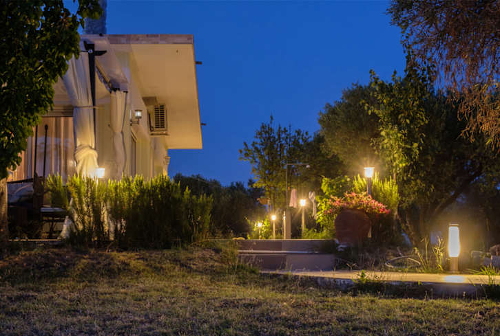 8 Sustainable Solar Lights To Make Your Backyard Twinkle