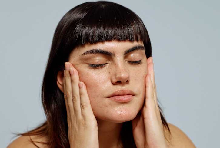 These 3 Expert-Backed Habits Will Take Years Off Your Complexion