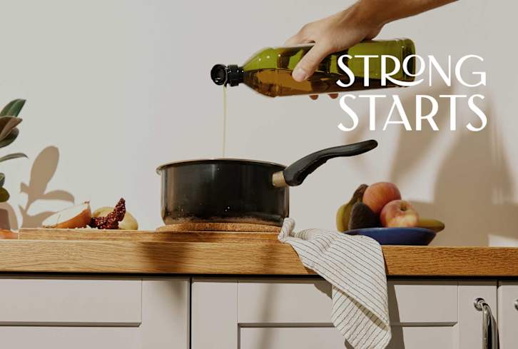 Health Experts Really Want You To Stop Storing Your Cooking Oil In This Spot