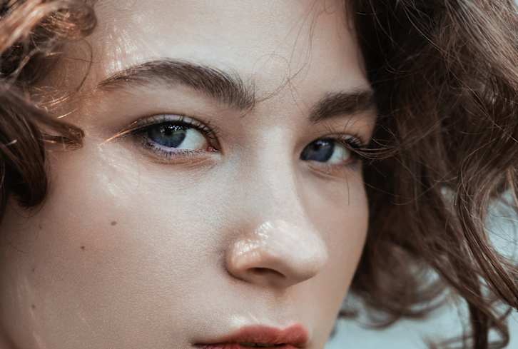 Do You Wax Your Eyebrows? Look Out For This Sneaky Reaction