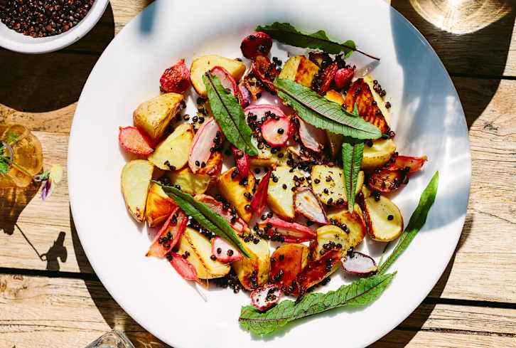 How To Eat Like a Buddhist In 10 Easy Steps (And Why You Should)