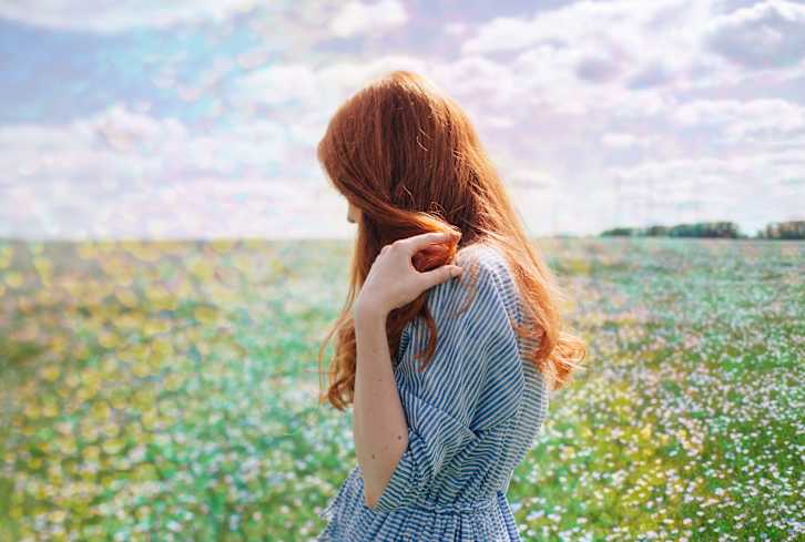 How To Actually Overcome Limiting Beliefs, From An Energy Healer