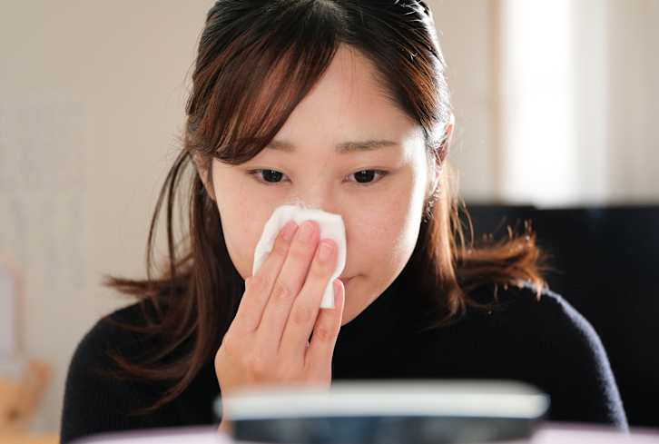 Should You Be Using A Toner Or Astringent For Clear Skin?