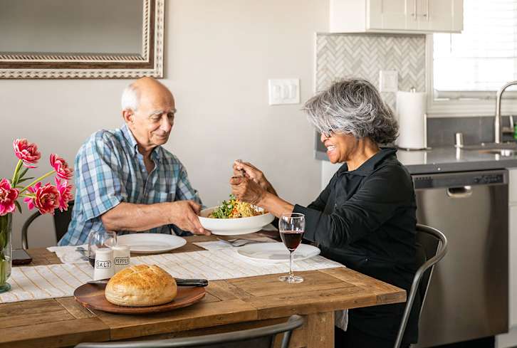 4 Meal Delivery Services That Make Healthy Eating A Breeze For People 65+