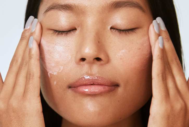 These Not-So-Secret Ingredients Are Your Ticket To Hydrated, Juicy Skin