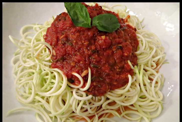 Raw Recipe: Zucchini 'Pasta' With Tomatoes & Artichokes