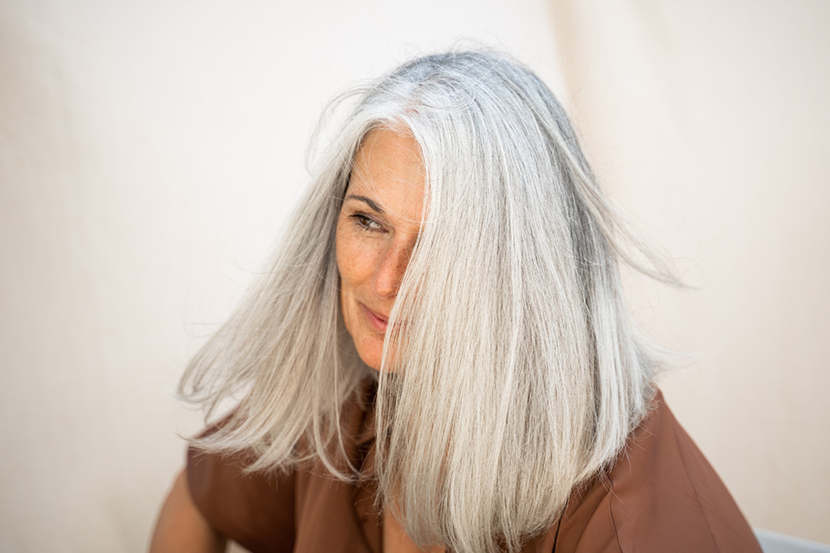 3 Ways to Enhance Grey Hair  wikiHow