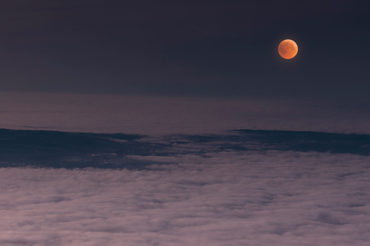What The Full Moon In Capricorn Means For You, Based On Your ...