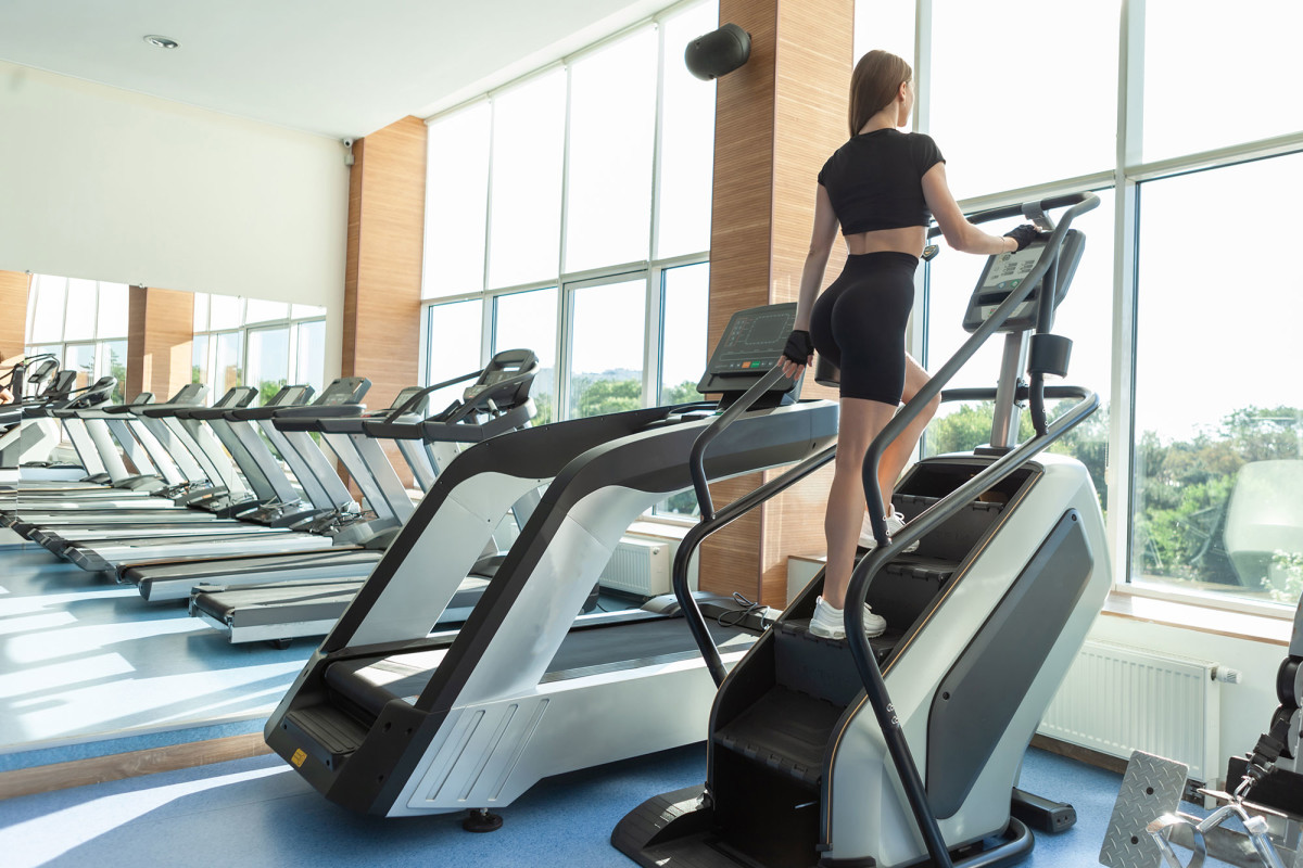 Stairmaster with ankle weights hot sale