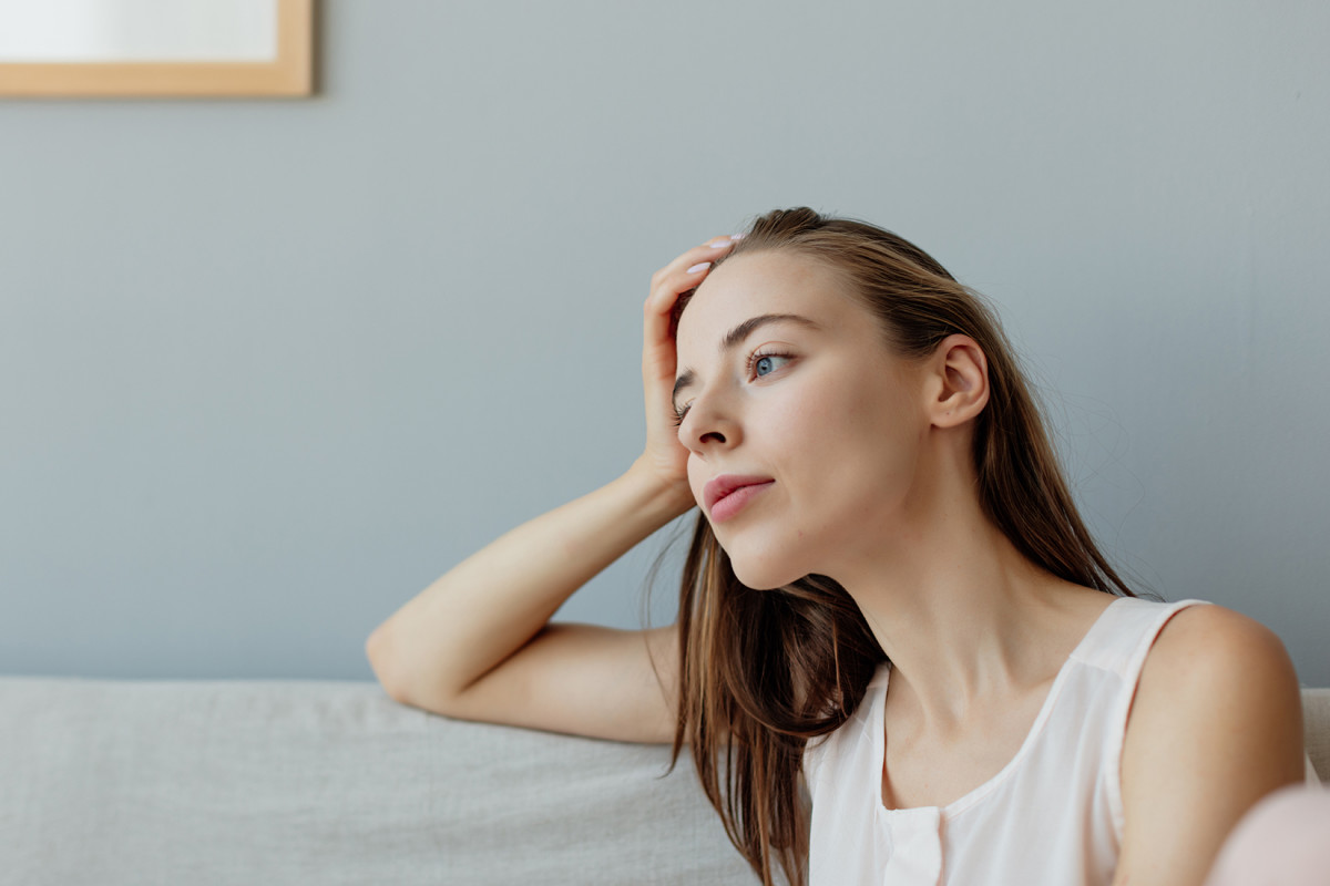 13 Proven Ways To Stop Overthinking + Exactly What Causes It | mindbodygreen