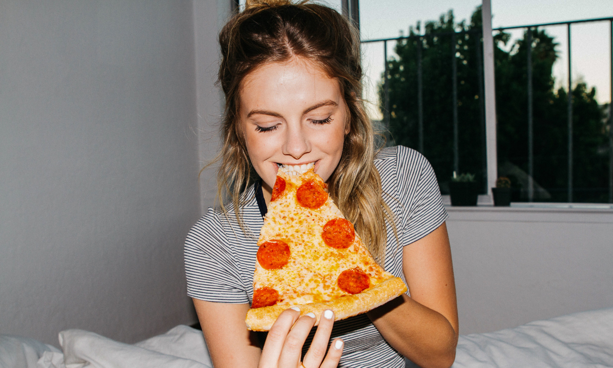 The Surprising Way Five Days Of Junk Food Impacts Your Brain - MindBodyGreen