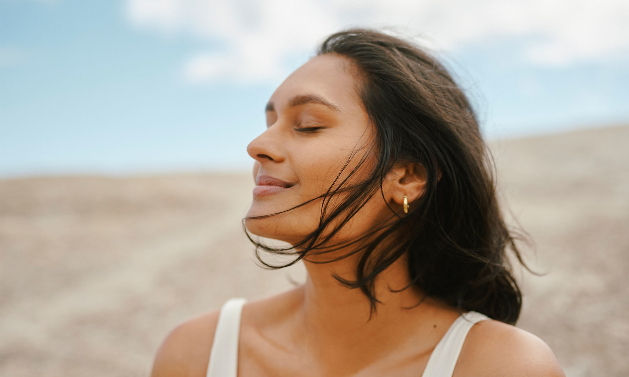 How To Actually Avoid Sun Spots & Damage According To The Word's Top Derms