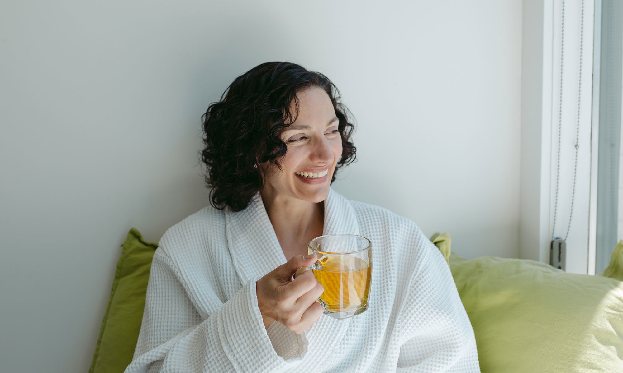 Study Shows These Foods May Lower Dementia Risk Up To 48% - mindbodygreen