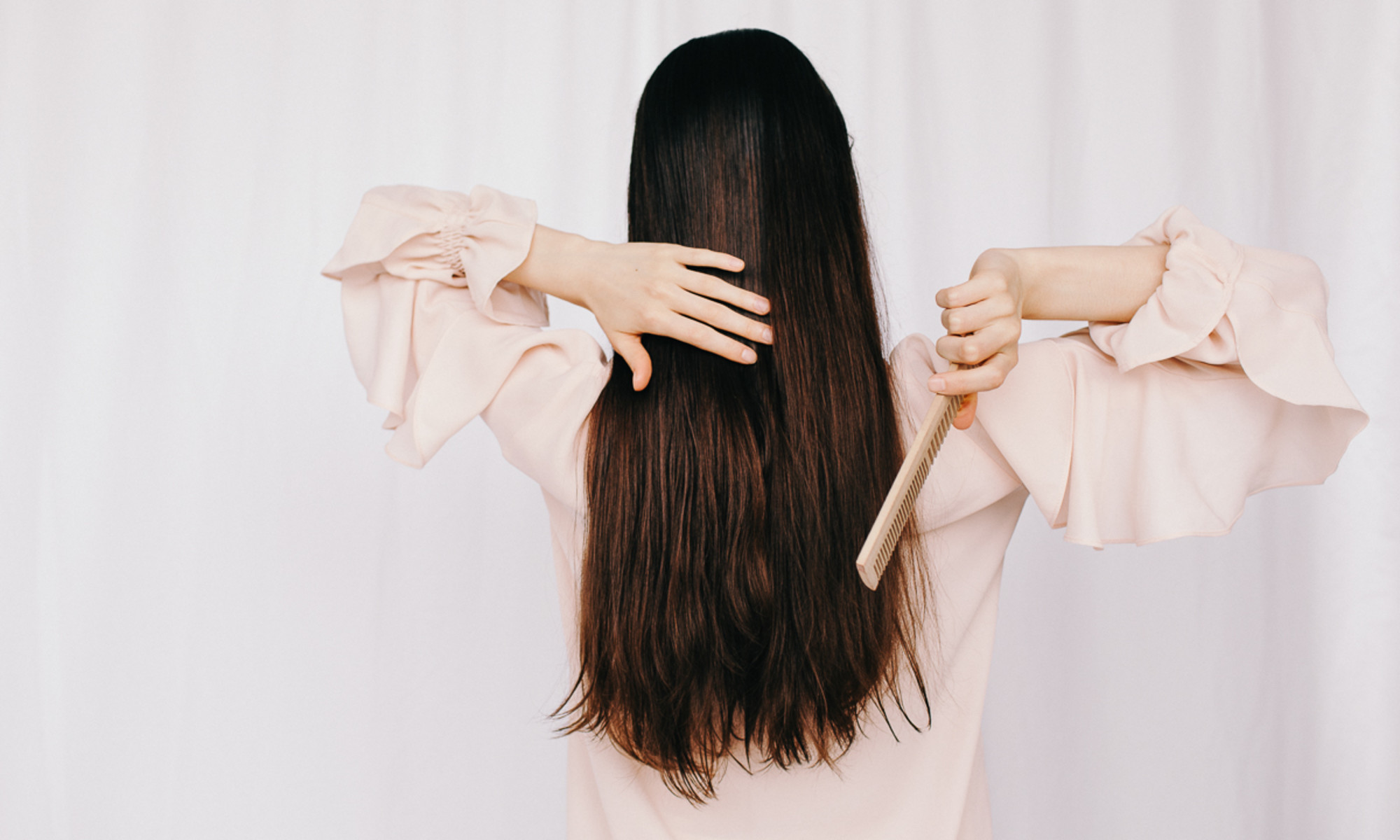 How To Make Your Own Hair Growth Spray (And Why It Works)